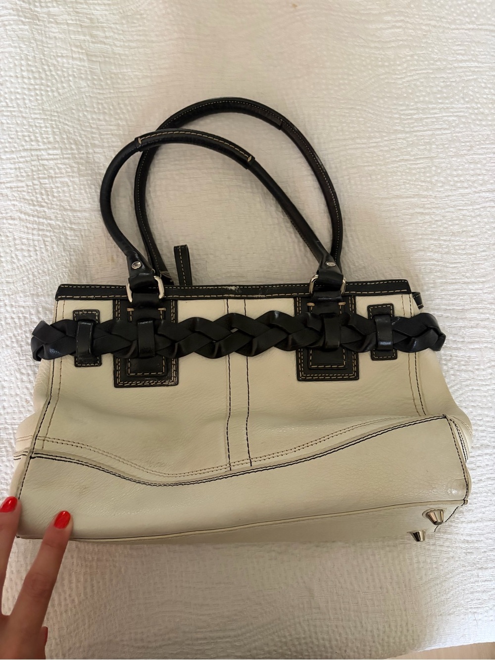 Coach Two-Tone Leather Shoulder Bag in Cream and Black - Picture 3 of 3